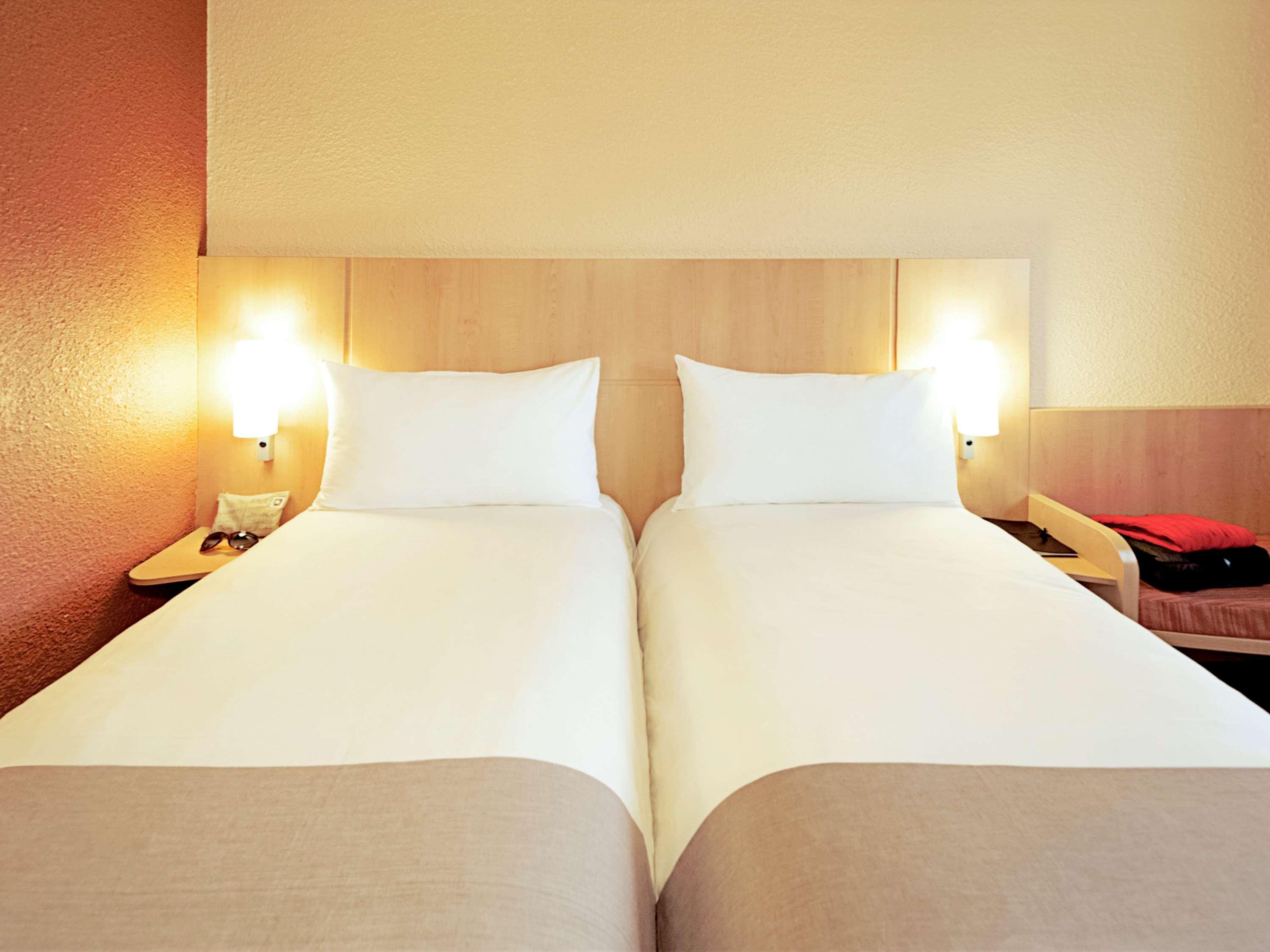Ibis Charleroi Centre Gare Hotel Eksteriør billede