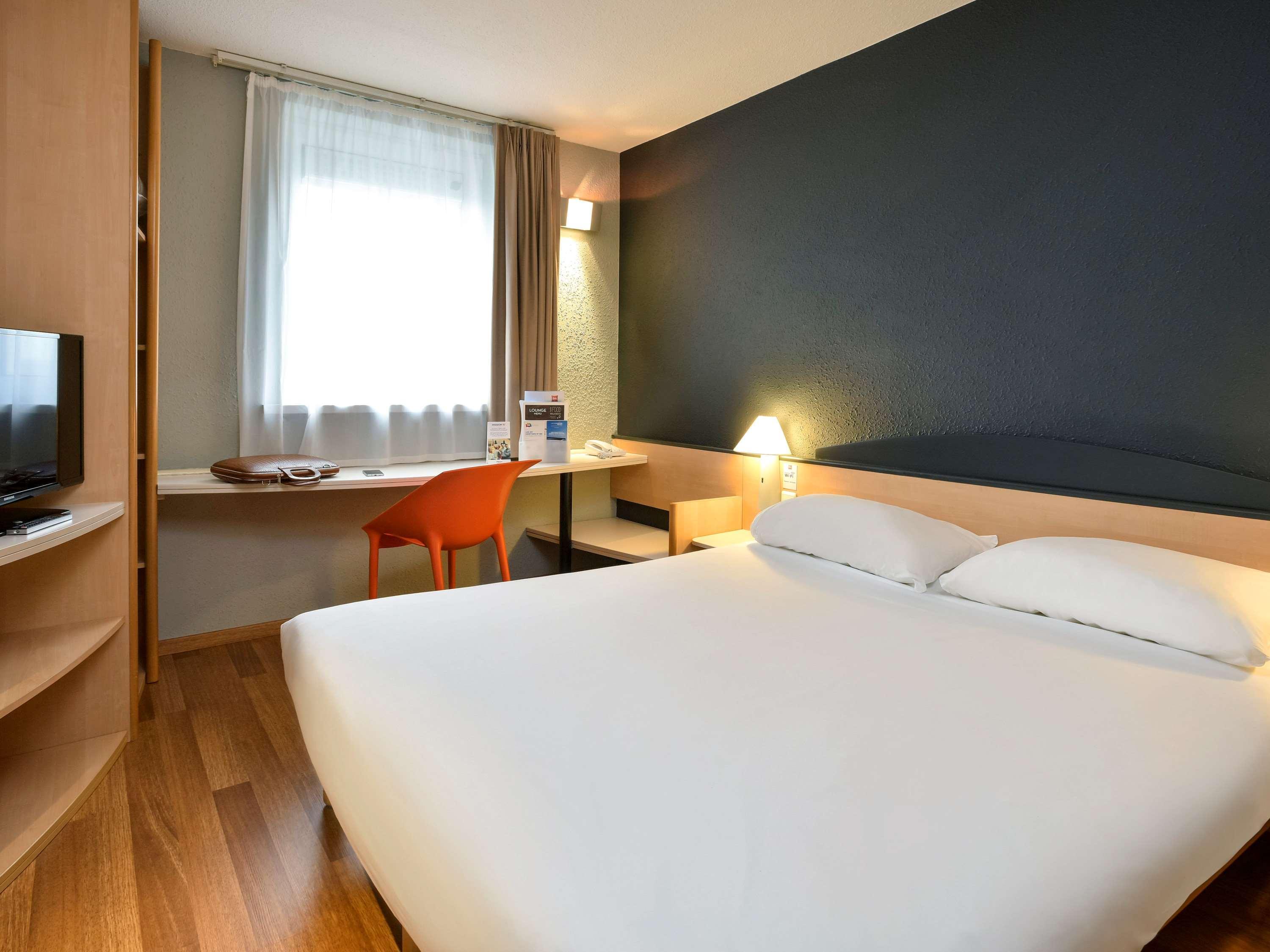 Ibis Charleroi Centre Gare Hotel Eksteriør billede
