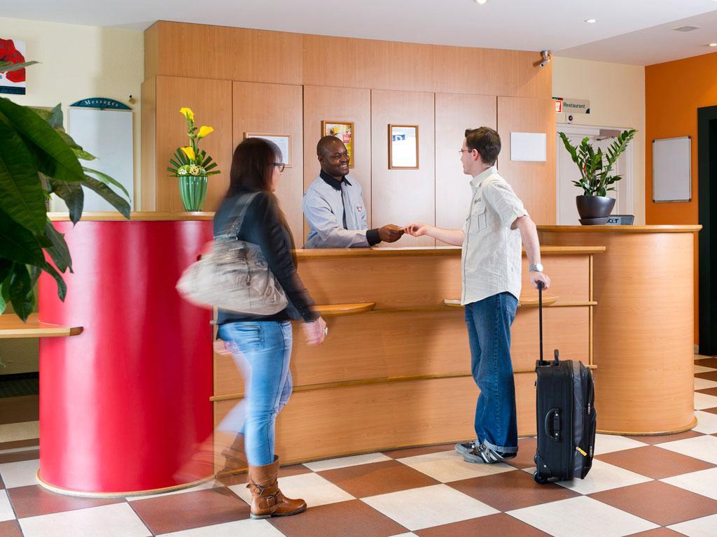 Ibis Charleroi Centre Gare Hotel Eksteriør billede