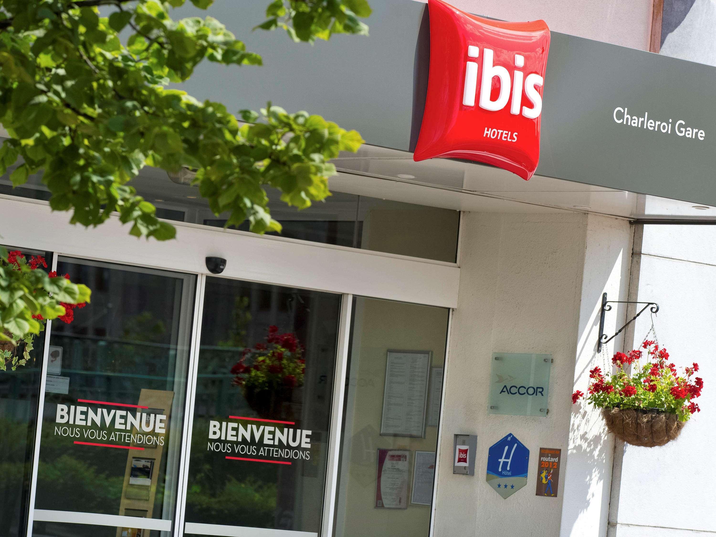 Ibis Charleroi Centre Gare Hotel Eksteriør billede